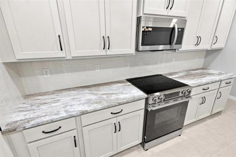 House in Palm Coast, Florida 2 bedrooms, 176.98 sq.m. № 2197315 - photo 19