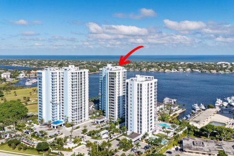 Condo in North Palm Beach, Florida, 2 bedrooms  № 2082188 - photo 2