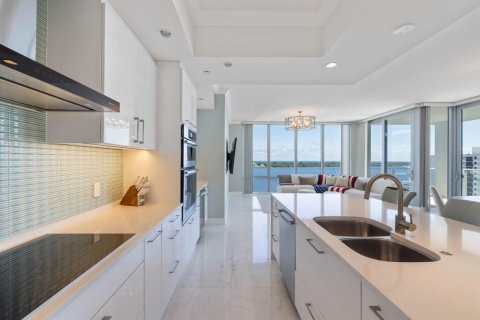Condo in North Palm Beach, Florida, 2 bedrooms  № 2082188 - photo 6