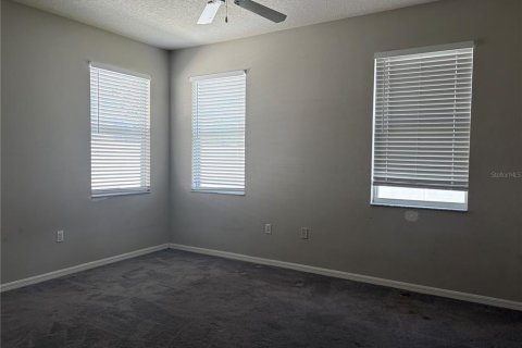 Villa ou maison à louer à Riverview, Floride: 4 chambres, 180.23 m2 № 2092131 - photo 6