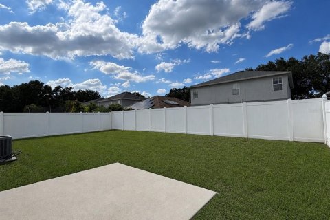 Villa ou maison à louer à Riverview, Floride: 4 chambres, 180.23 m2 № 2092131 - photo 2