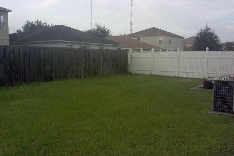 Villa ou maison à louer à Riverview, Floride: 4 chambres, 180.23 m2 № 2092131 - photo 8