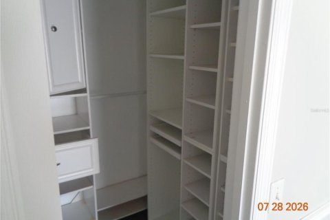 House in Deltona, Florida 3 bedrooms, 159.98 sq.m. № 2267238 - photo 25