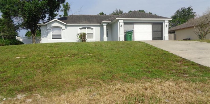House in Deltona, Florida 3 bedrooms, 159.98 sq.m. № 2267238