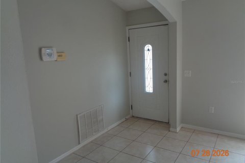 House in Deltona, Florida 3 bedrooms, 159.98 sq.m. № 2267238 - photo 8