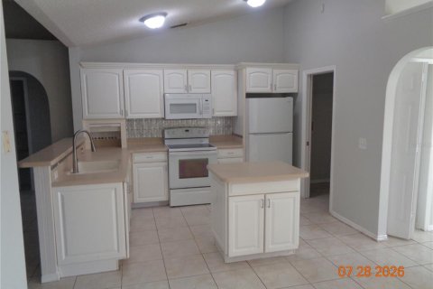 House in Deltona, Florida 3 bedrooms, 159.98 sq.m. № 2267238 - photo 20
