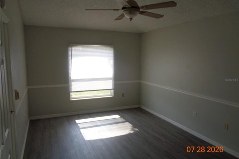 House in Deltona, Florida 3 bedrooms, 159.98 sq.m. № 2267238 - photo 30