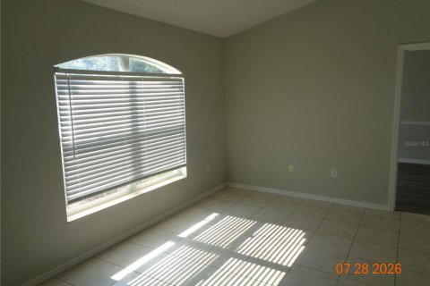 House in Deltona, Florida 3 bedrooms, 159.98 sq.m. № 2267238 - photo 9