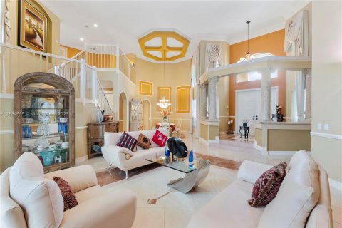 Villa ou maison à vendre à Pembroke Pines, Floride: 4 chambres, 503.9 m2 № 1950536 - photo 9