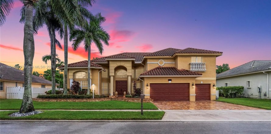 Villa ou maison à Pembroke Pines, Floride 4 chambres, 503.9 m2 № 1950536