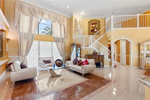 Villa ou maison à vendre à Pembroke Pines, Floride: 4 chambres, 503.9 m2 № 1950536 - photo 6