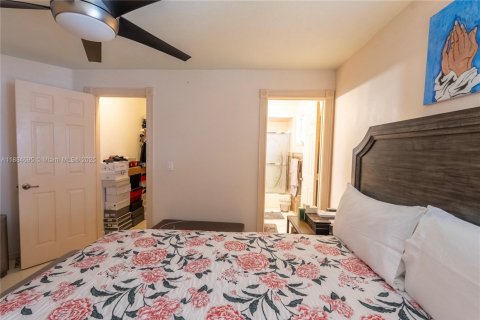Villa ou maison à vendre à Pembroke Pines, Floride: 4 chambres, 503.9 m2 № 1950536 - photo 30