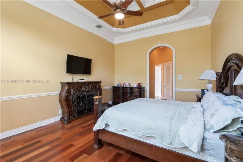 Villa ou maison à vendre à Pembroke Pines, Floride: 4 chambres, 503.9 m2 № 1950536 - photo 17