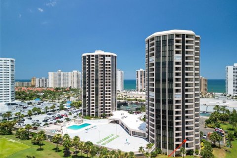 Condominio en venta en Daytona Beach, Florida, 2 dormitorios, 117.52 m2 № 1854482 - foto 1