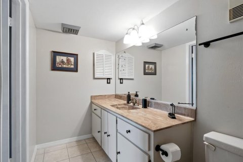 Condominio en venta en Daytona Beach, Florida, 2 dormitorios, 117.52 m2 № 1854482 - foto 11