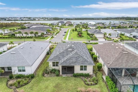 House in Punta Gorda, Florida 3 bedrooms, 193.61 sq.m. № 2233671 - photo 12