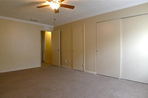 Townhouse in Brandon, Florida 2 bedrooms, 94.76 sq.m. № 2233422 - photo 15