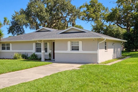 Villa ou maison à vendre à Zephyrhills, Floride: 3 chambres, 116.31 m2 № 2420058 - photo 3