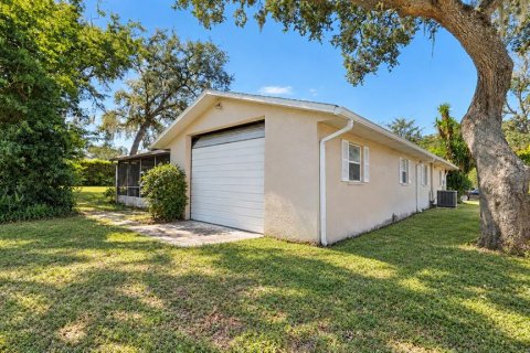 Villa ou maison à vendre à Zephyrhills, Floride: 3 chambres, 116.31 m2 № 2420058 - photo 30