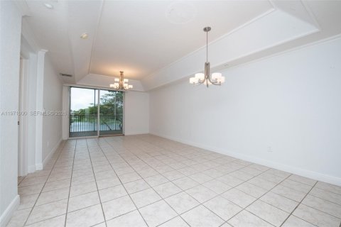 Copropriété à louer à Doral, Floride: 3 chambres, 158.86 m2 № 2032779 - photo 3