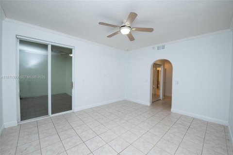 Copropriété à louer à Doral, Floride: 3 chambres, 158.86 m2 № 2032779 - photo 10