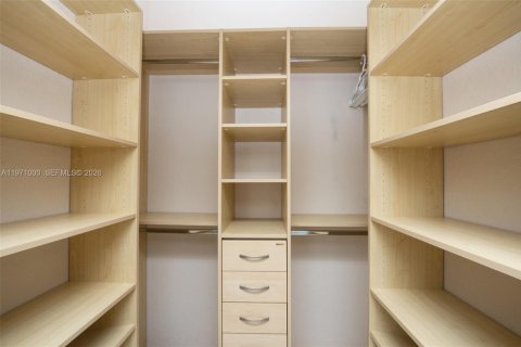 Copropriété à louer à Doral, Floride: 3 chambres, 158.86 m2 № 2032779 - photo 12