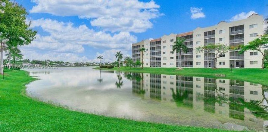 Condo à Doral, Floride, 3 chambres № 2032779