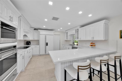 Villa ou maison à vendre à Cutler Bay, Floride: 5 chambres, 309.36 m2 № 1951162 - photo 7