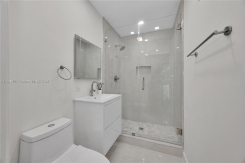 Villa ou maison à vendre à Cutler Bay, Floride: 5 chambres, 309.36 m2 № 1951162 - photo 26