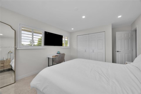 Villa ou maison à vendre à Cutler Bay, Floride: 5 chambres, 309.36 m2 № 1951162 - photo 16
