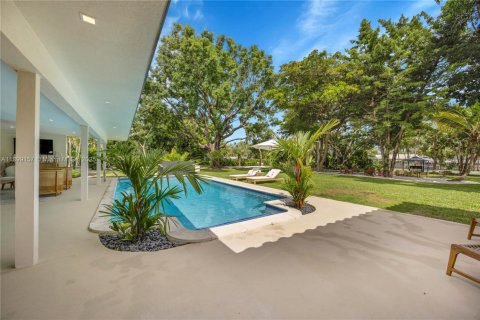 Villa ou maison à vendre à Cutler Bay, Floride: 5 chambres, 309.36 m2 № 1951162 - photo 30