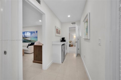 Villa ou maison à vendre à Cutler Bay, Floride: 5 chambres, 309.36 m2 № 1951162 - photo 24