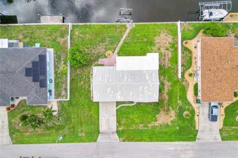 Снять в аренду виллу или дом в Пунта-Горда, Флорида 3 комнаты, 118.26м2, № 1805638 - фото 4