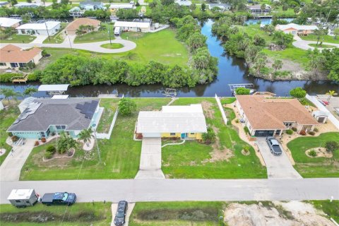 Снять в аренду виллу или дом в Пунта-Горда, Флорида 3 комнаты, 118.26м2, № 1805638 - фото 7