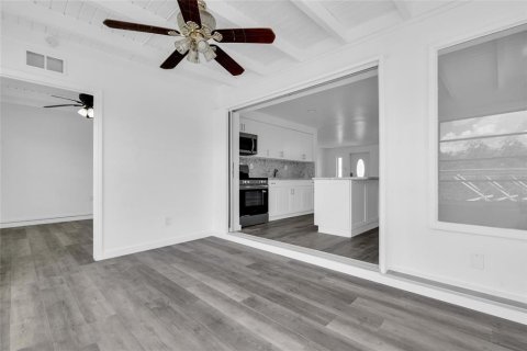 Снять в аренду виллу или дом в Пунта-Горда, Флорида 3 комнаты, 118.26м2, № 1805638 - фото 19