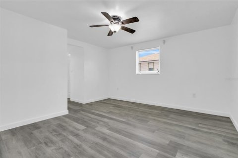 Снять в аренду виллу или дом в Пунта-Горда, Флорида 3 комнаты, 118.26м2, № 1805638 - фото 13