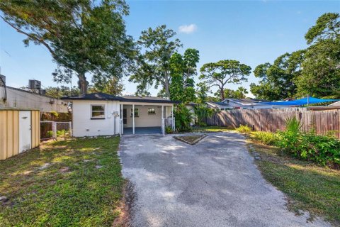 Casa en venta en Gulfport, Florida, 3 dormitorios, 100.33 m2 № 2383673 - foto 18