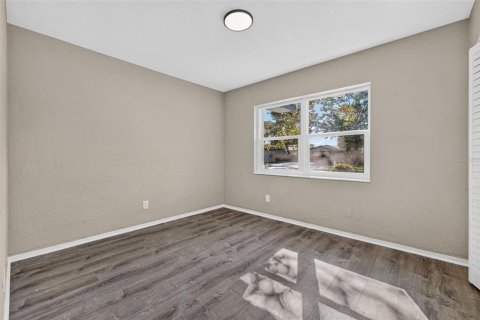 Casa en venta en Gulfport, Florida, 3 dormitorios, 100.33 m2 № 2383673 - foto 11