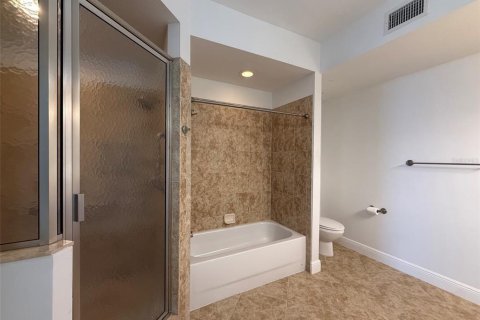 Condo in Port Charlotte, Florida, 3 bedrooms  № 2214909 - photo 18