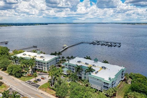 Condo in Port Charlotte, Florida, 3 bedrooms  № 2214909