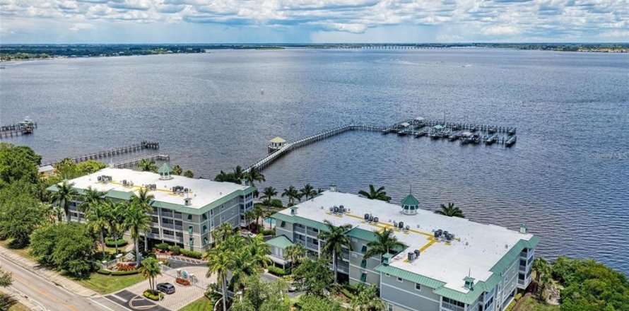 Condo in Port Charlotte, Florida, 3 bedrooms  № 2214909