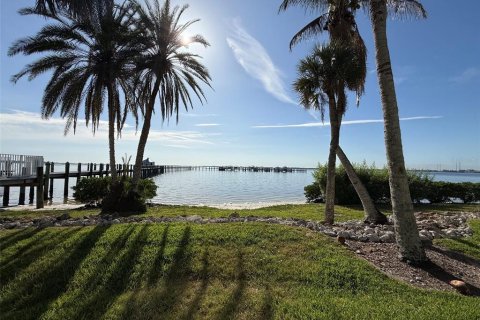 Condo in Port Charlotte, Florida, 3 bedrooms  № 2214909 - photo 5