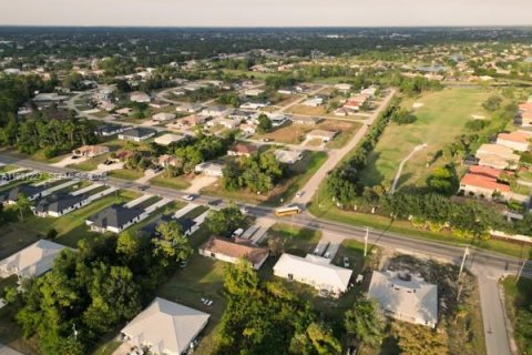 Terrain à vendre à Lehigh Acres, Floride № 2054752 - photo 3
