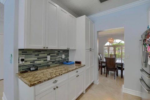 House in Boca Raton, Florida 5 bedrooms, 281.49 sq.m. № 2082126 - photo 9