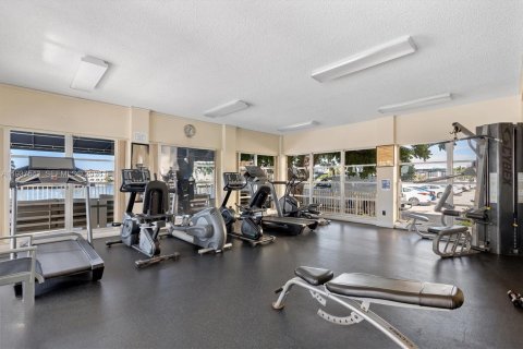 Купить кондоминиум в Халландейл-Бич, Флорида 2 спальни, 111.48м2, № 1997451 - фото 21