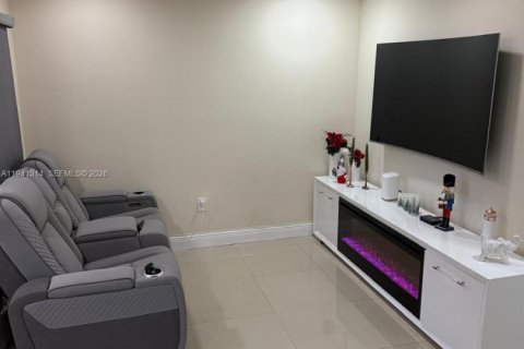 Copropriété à vendre à Miami, Floride: 3 chambres, 121.52 m2 № 1999268 - photo 30