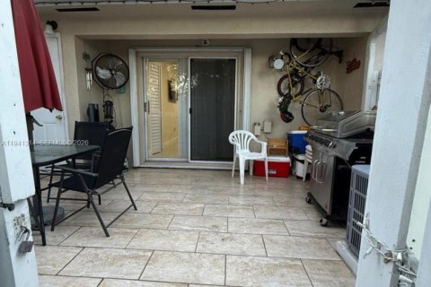 Copropriété à vendre à Miami, Floride: 3 chambres, 121.52 m2 № 1999268 - photo 18