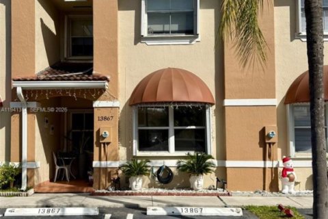 Condo à Miami, Floride, 3 chambres  № 1999268