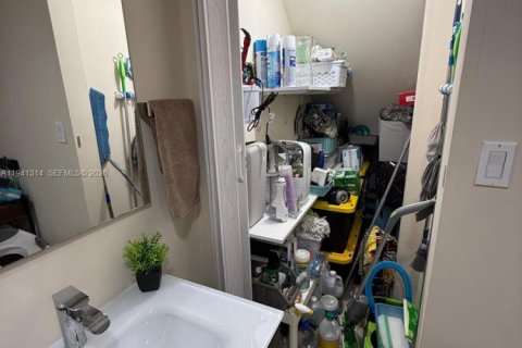 Copropriété à vendre à Miami, Floride: 3 chambres, 121.52 m2 № 1999268 - photo 10