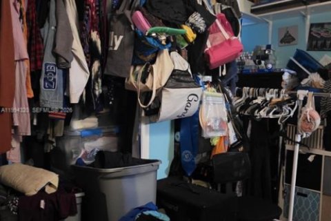 Купить виллу или дом в Майами-Гарденс, Флорида 3 спальни, 121.14м2, № 2055880 - фото 15